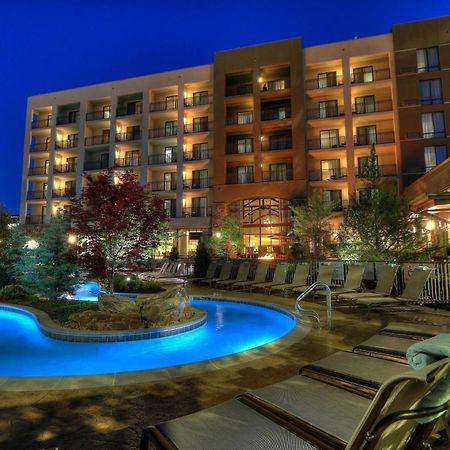 Отель Courtyard By Marriott Пиджен-Фордж Экстерьер фото